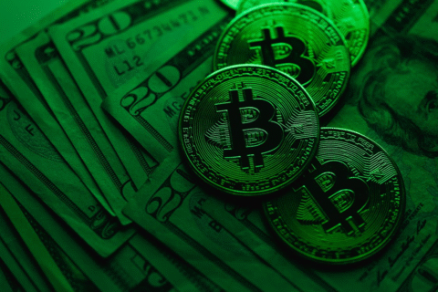 Cryptocurrency investment funds for generation Z: what to do in 2025?